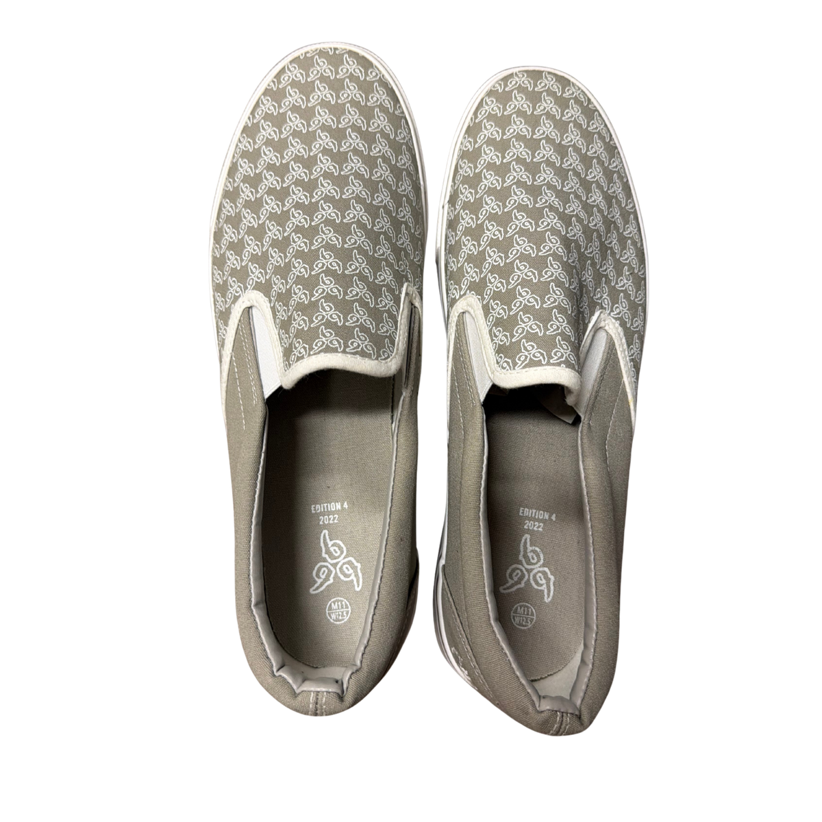 999 No Vanity Slip Ons — Gray/White