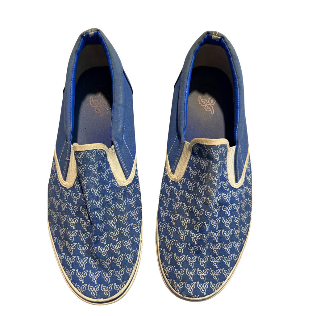 999 No Vanity Slip Ons Size 11