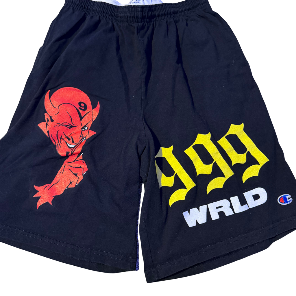 999WRLD Shorts Größe S
