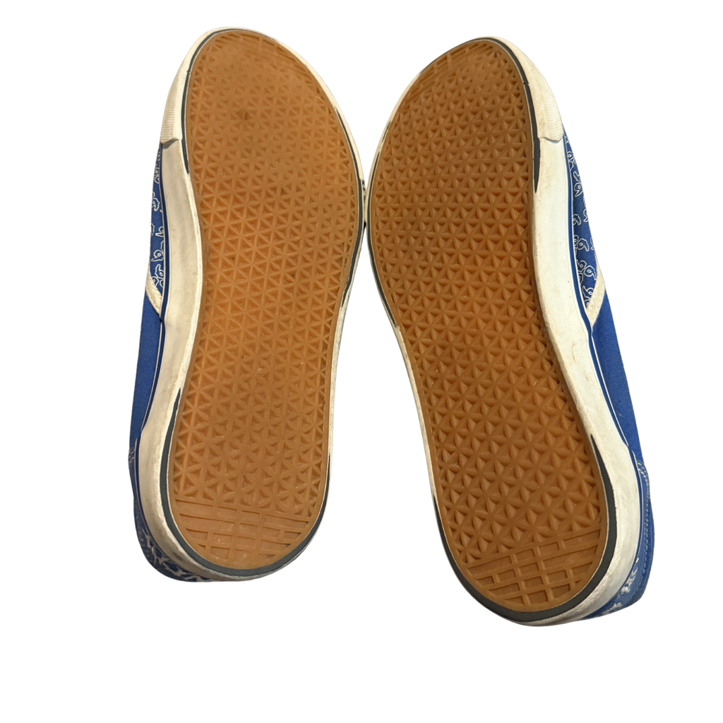 999 No Vanity Slip Ons Size 11
