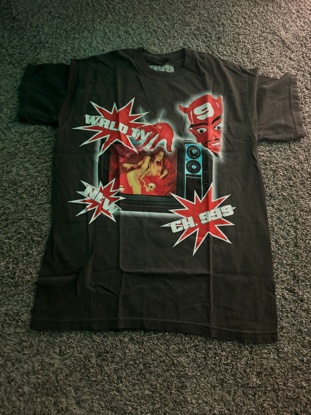 WRLD Tv Shirt Size Medium
