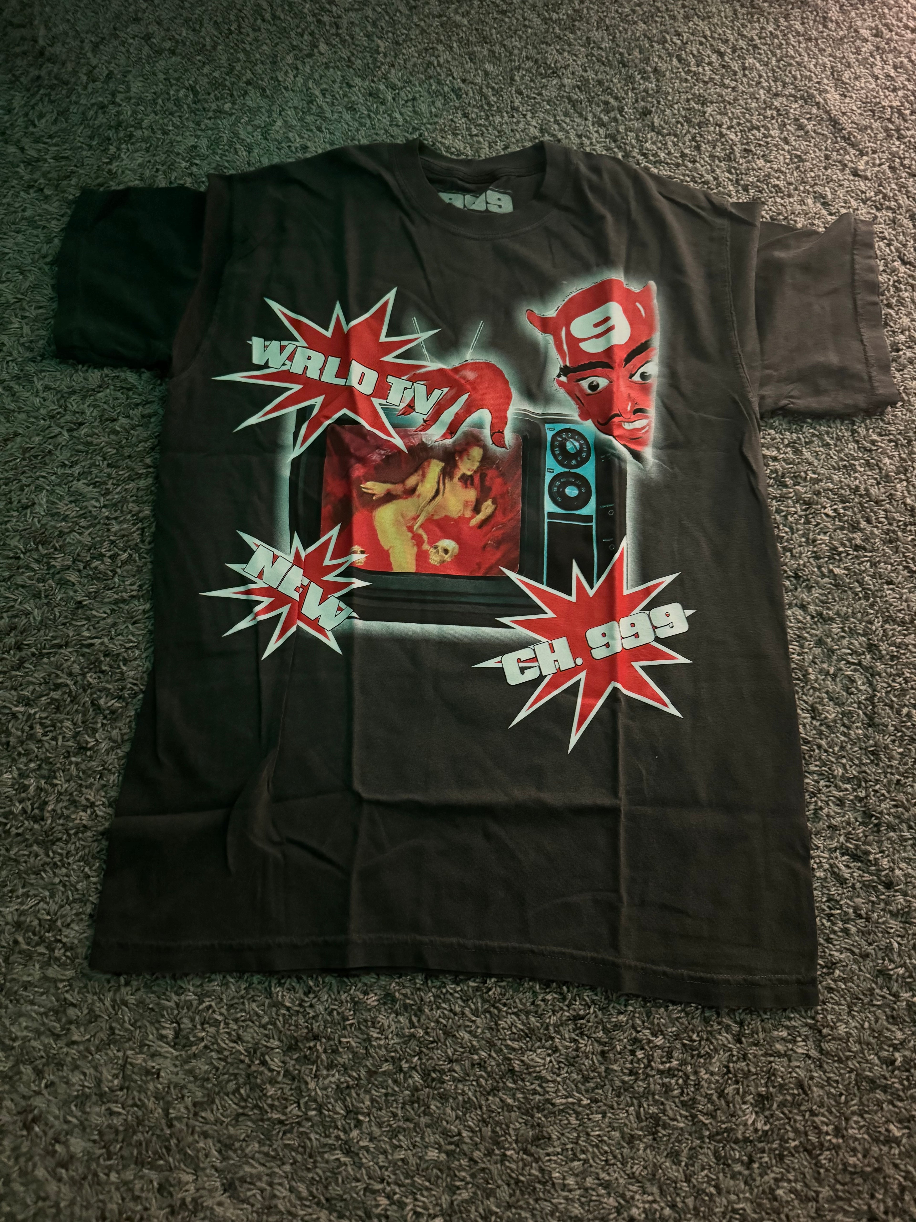 WRLD Tv Shirt Size Medium